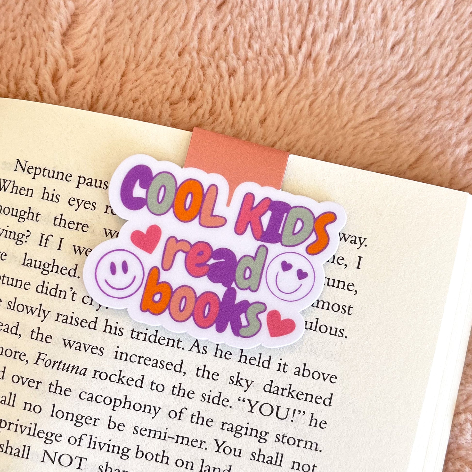 Cool kids read books retro cute magnetic bookmark